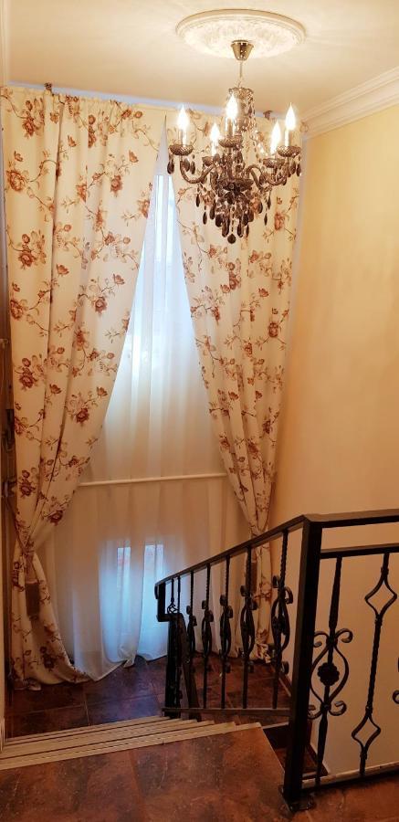 Cazare La Troita Hotel Codlea Exterior foto